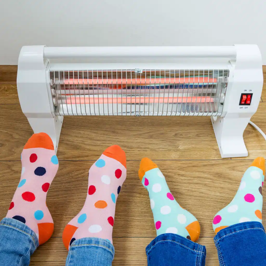 Jak vypadá začátek topné sezony ve městě, na vesnici či u politiků?