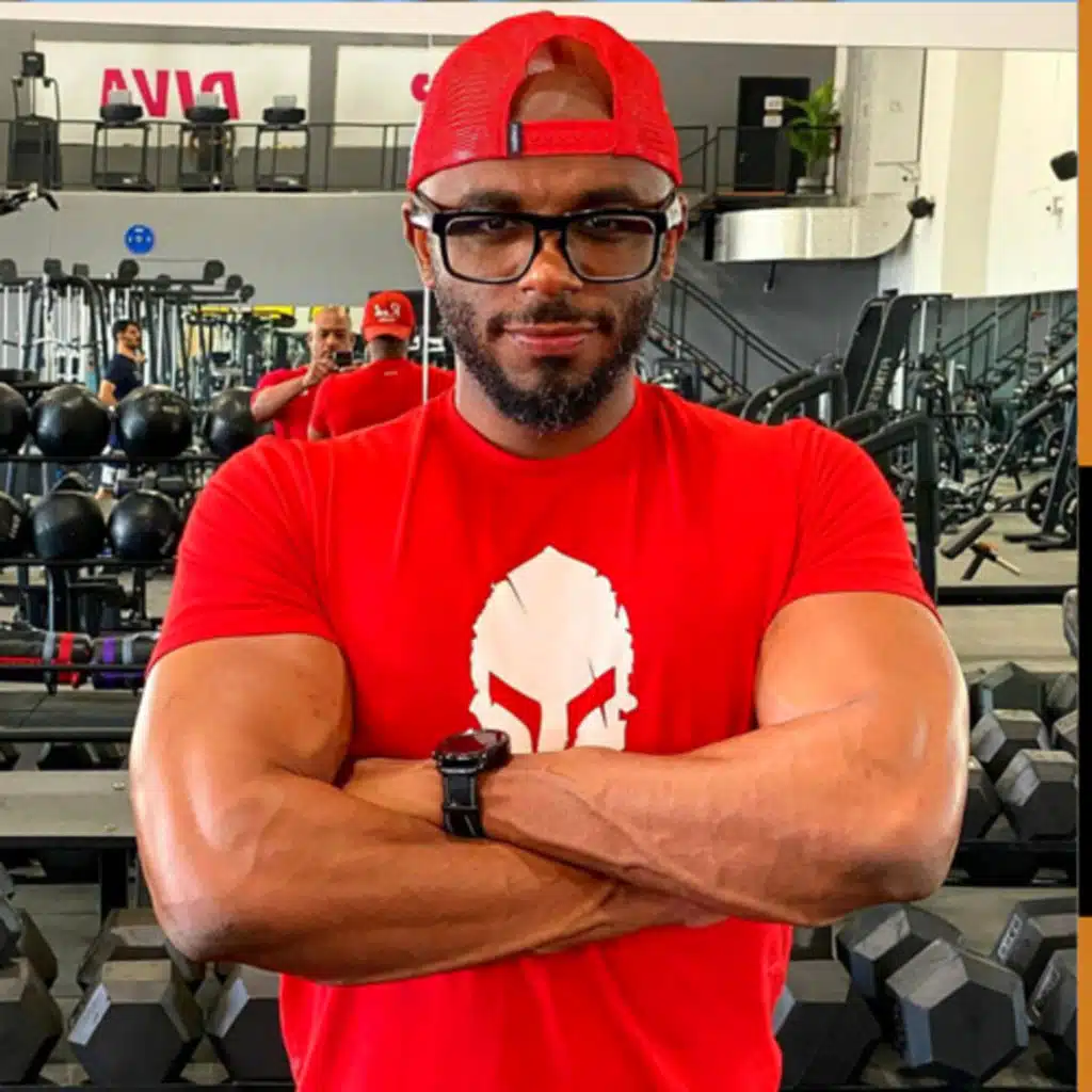 الكل يستخدم محسنات اداء/هرمونات مع محمد سعد 65