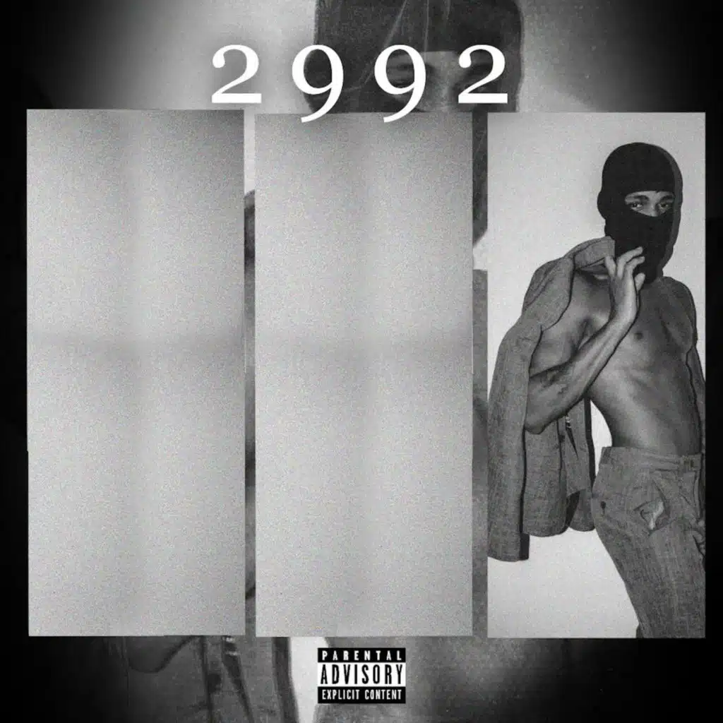 2992