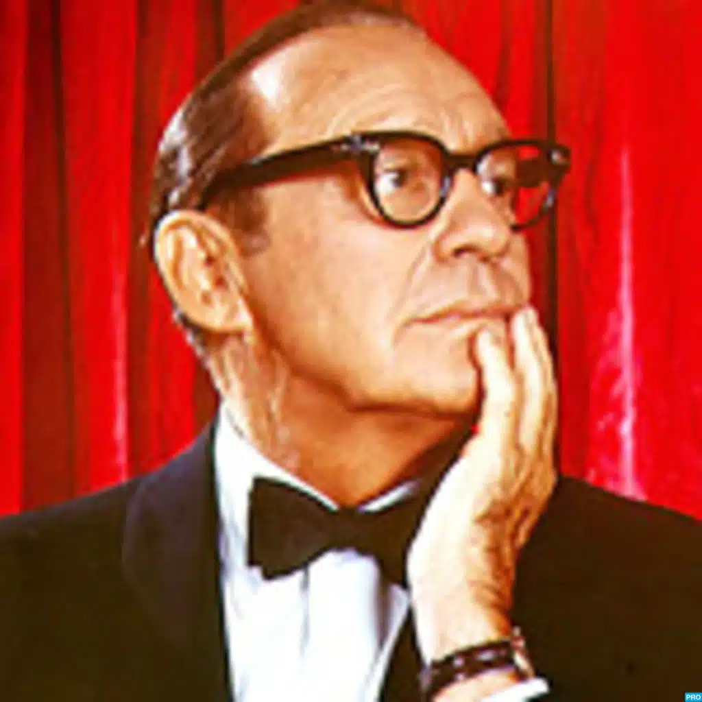 Jack Benny Podcast 1950-04-30 (731) Easter, PHAF 1950-04-30 Secretary, Jack Benny 1940-05-05 (373) Clown Hall and Big Show 1950-11-05 (01) Fred Allen in Pinch Penny Skit