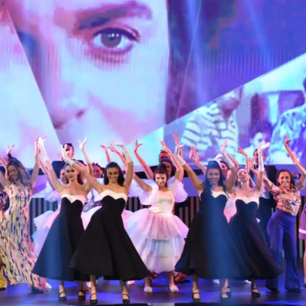 ميدلي أغاني سمير صبري توزيع جديد - استعراض اففتاح الدورة الـ٤٤ لمهرجان القاهرة السينمائي الدولي (٢٠٢٢)