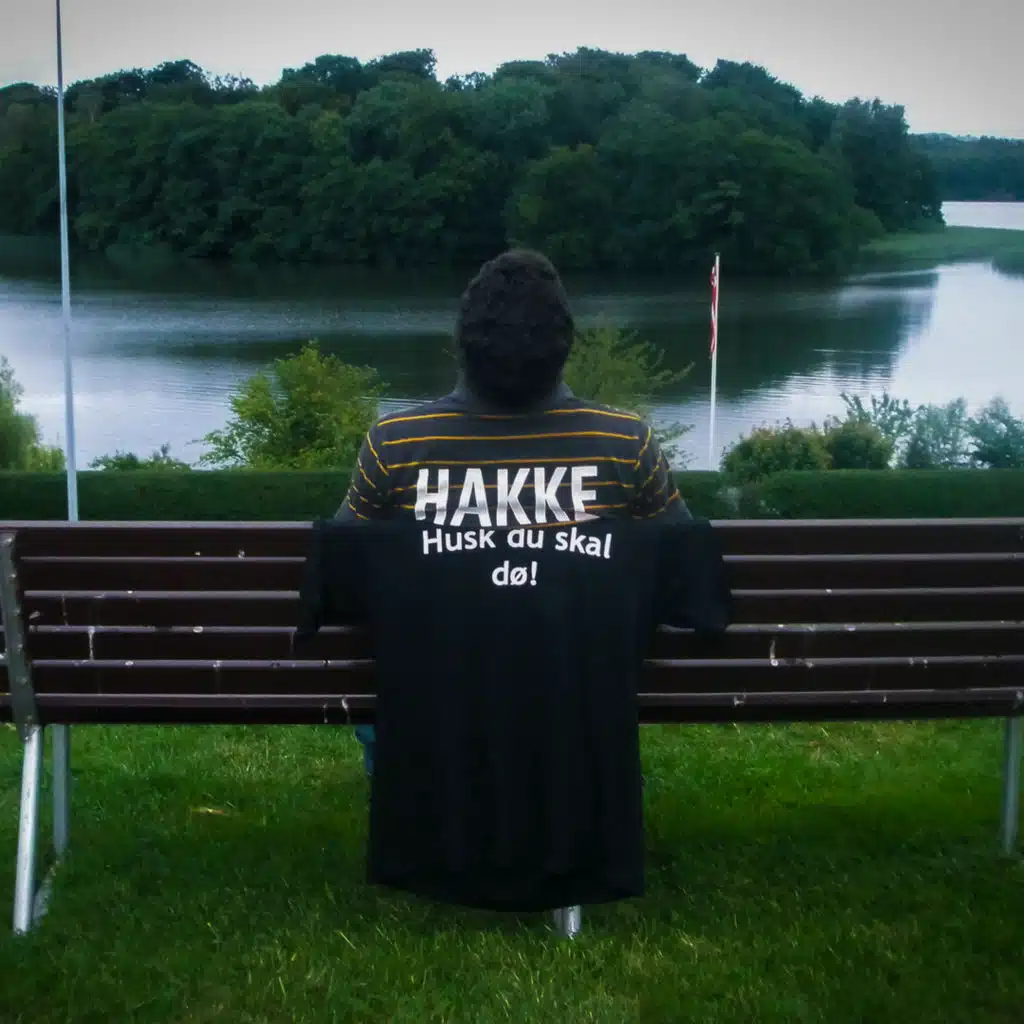 Husk Du Skal Dø (feat. Ham Den Lange, Henrik Hass, EnniOne, Peaceful James & Agenten)