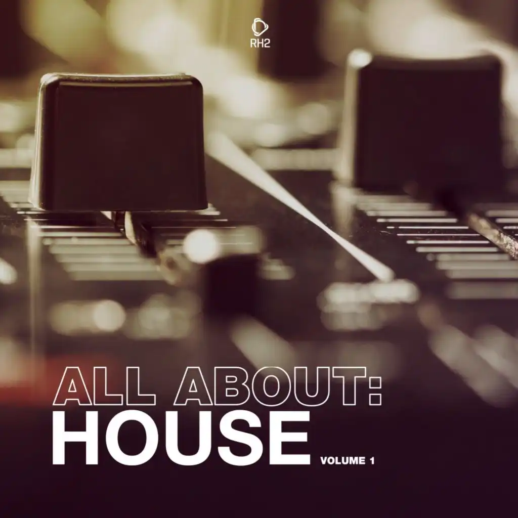 All About: House, Vol. 1