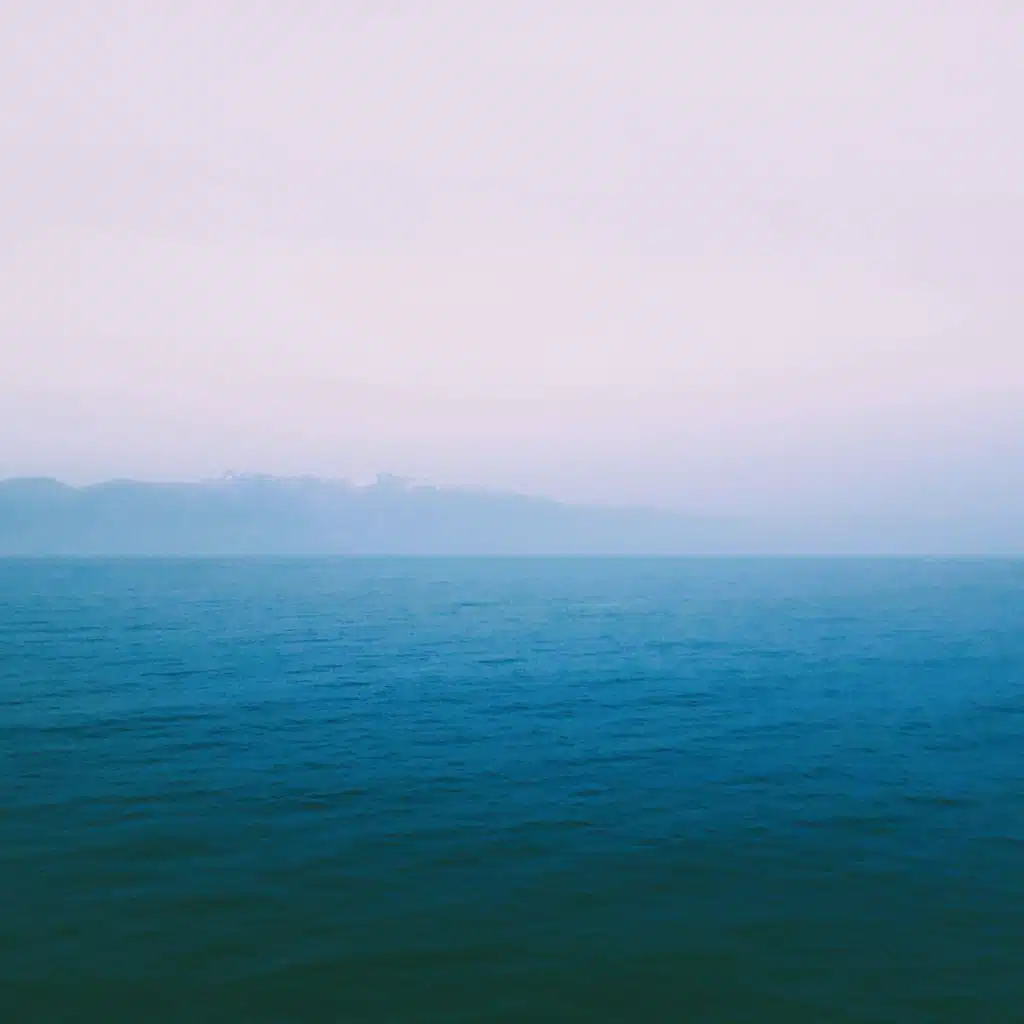 Oceans Apart (Extended Mix)