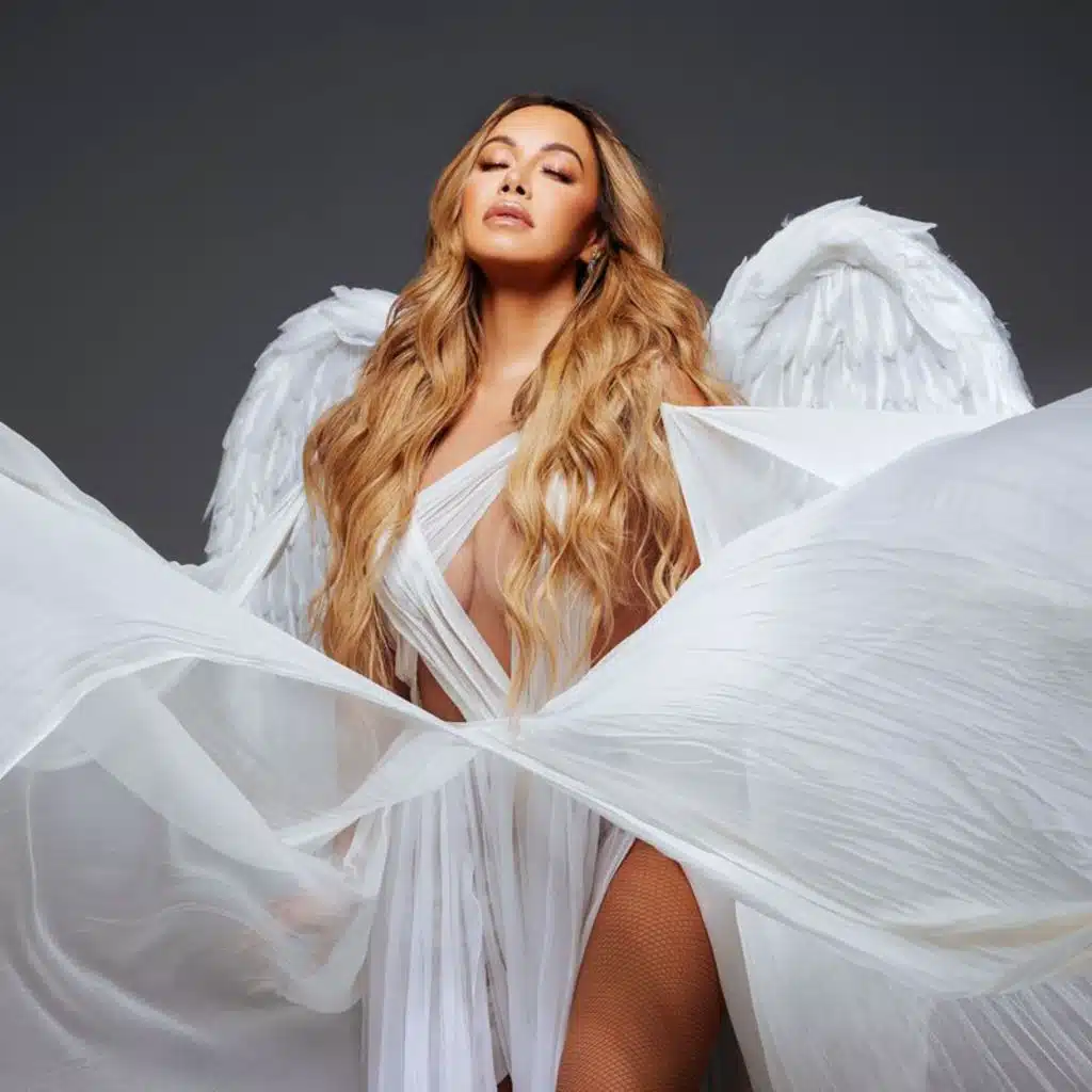 Chiquis & Mariachi Divas De Cindy Shea