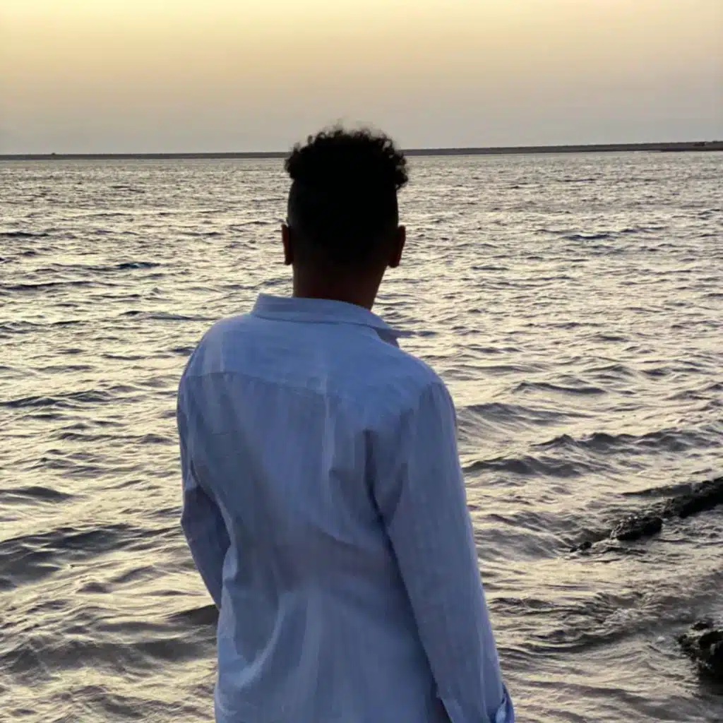 حظر من الناس اللي بتحبهم