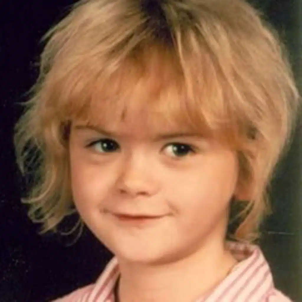 ابريل تنسيلي