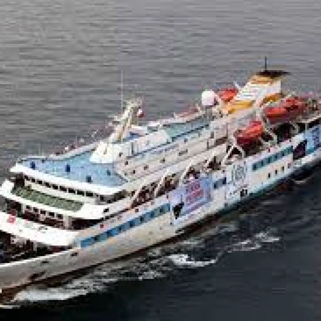 وصول أول سفينة سياحية أوروبية إلى فنزويلا بعد انقطاع استمر 15 عاما