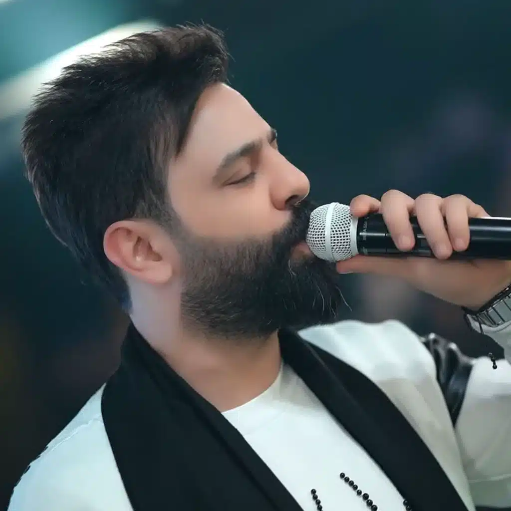 ما ادري بيك تخون