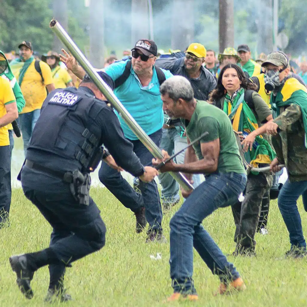 Sturm auf die Parlamente – Wie gefährdet ist die Demokratie?