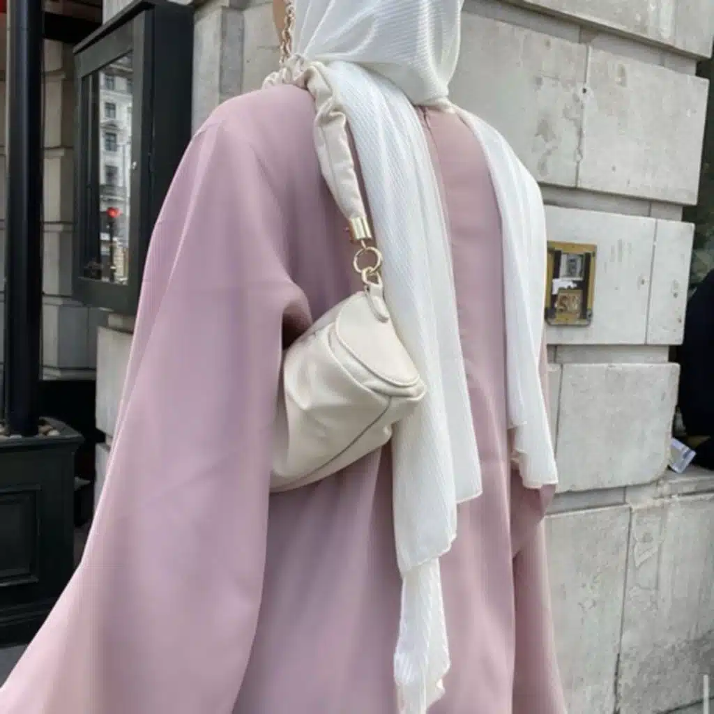 Balancing the deen with dunya (creating habits and making Islam your focal point)