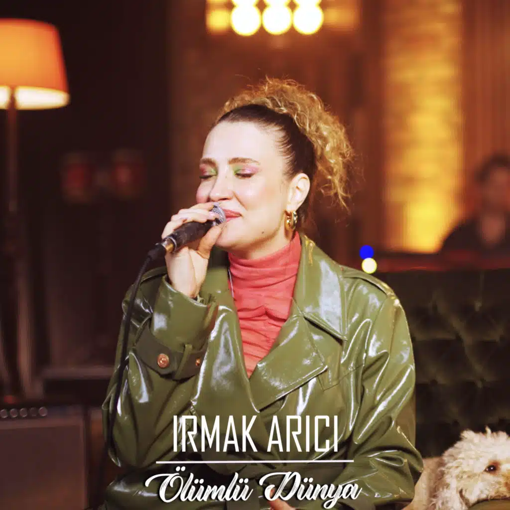 Ölümlü Dünya (Live Performance)