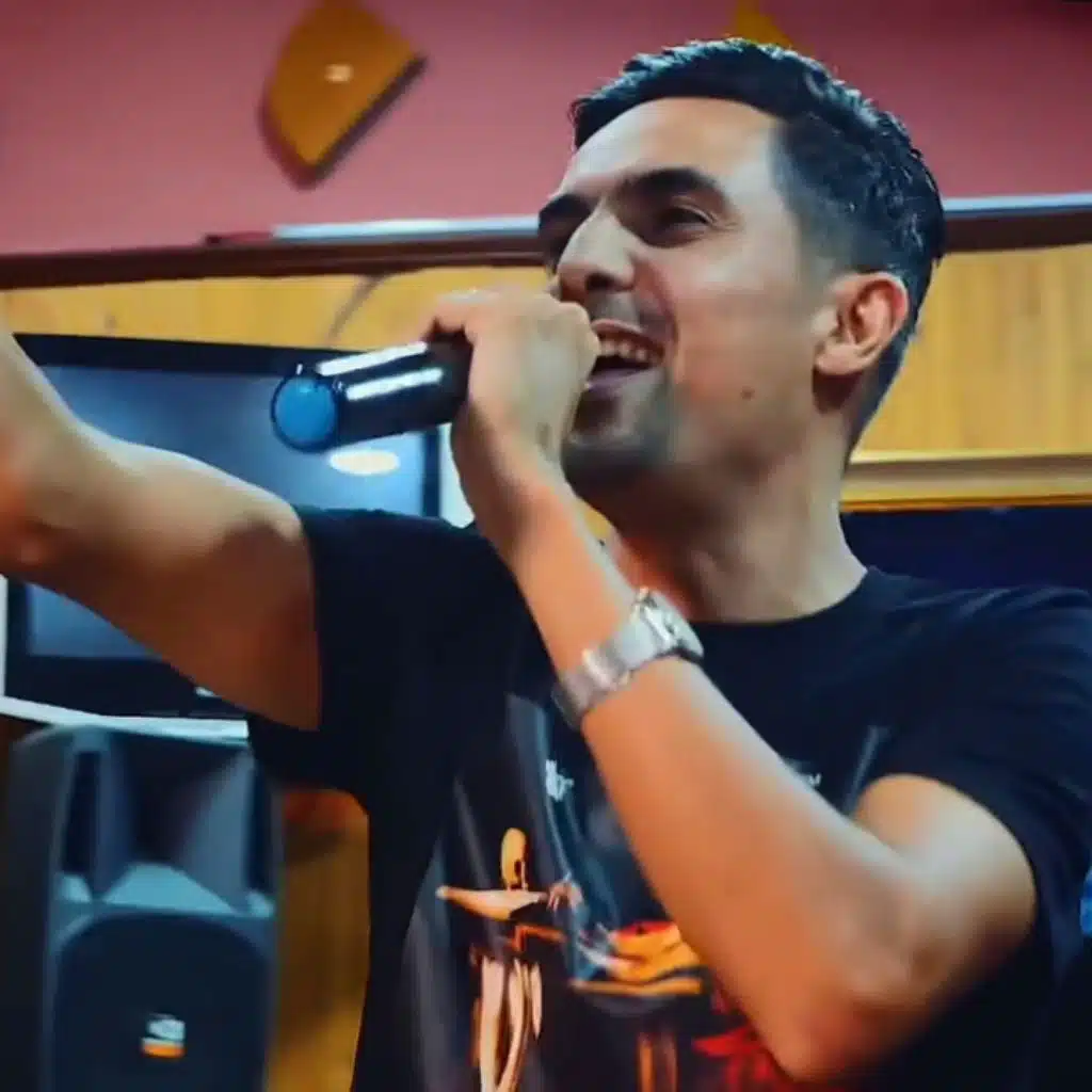 Dik Brunette Rahi m3aya enceinte (feat. Tchikou 22)