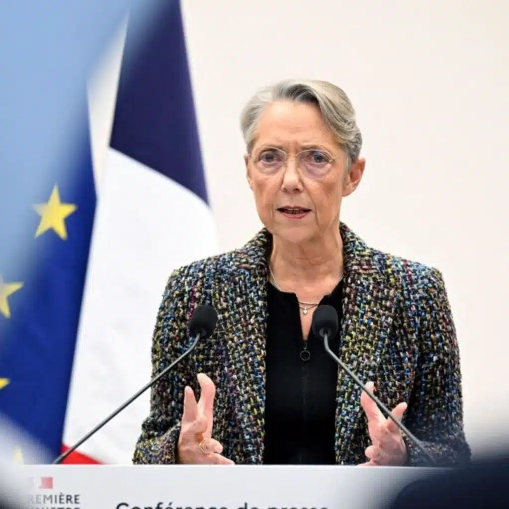 الحكومة الفرنسية تعرض مشروع إصلاح نظام التقاعد للمناقشة على البرلمان