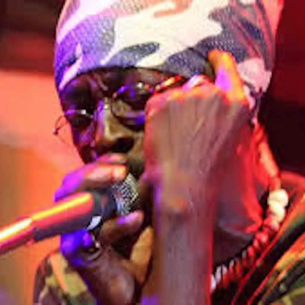 El Numero Uno (feat. Maia the Toad)