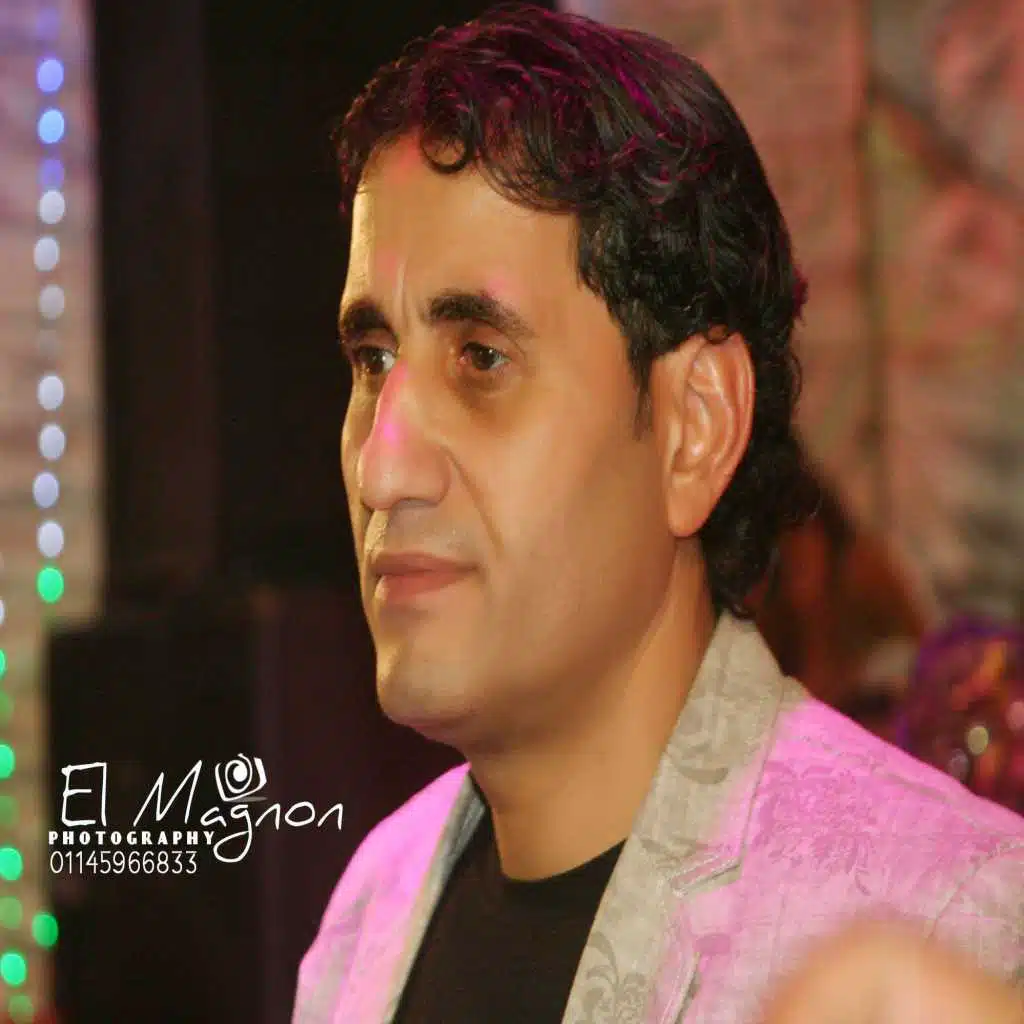 الدنيا  ساعة زمن