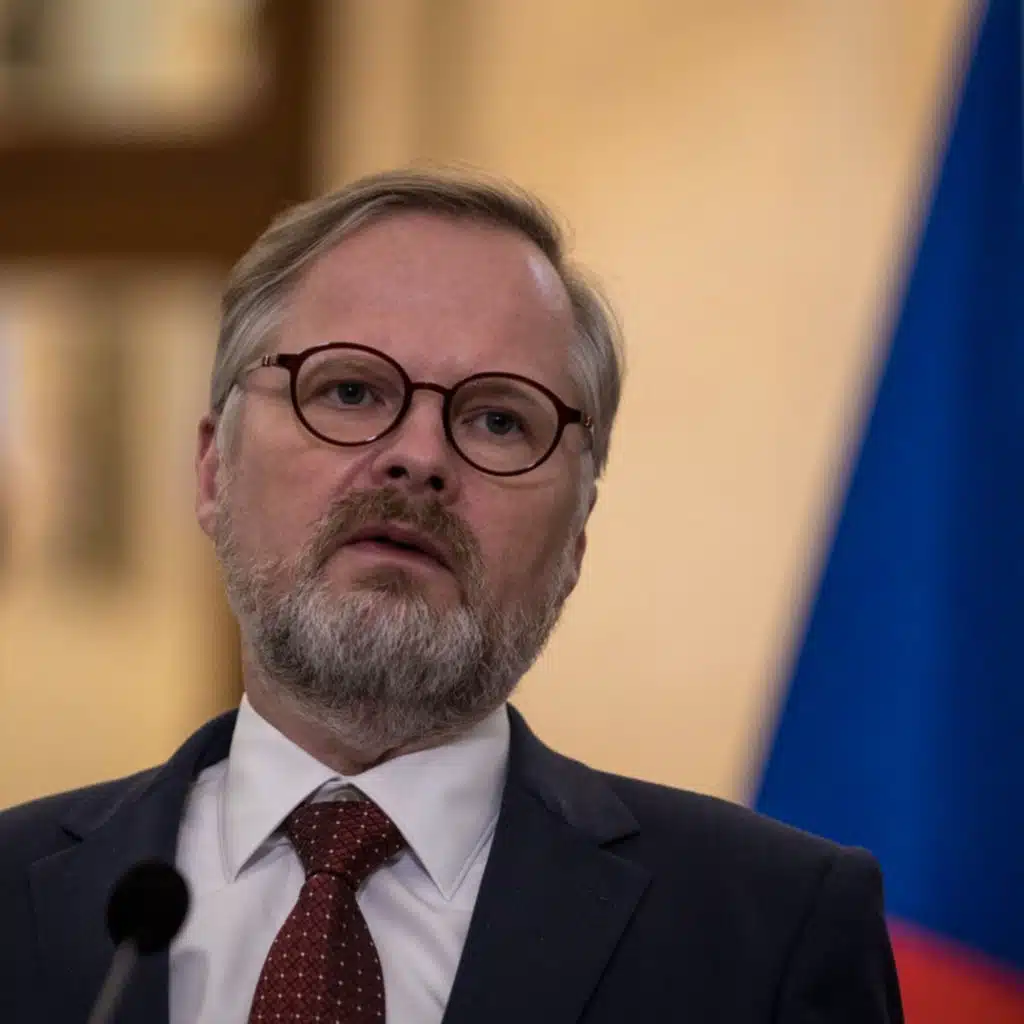 Jakou známku dostala od občanů vláda Petra Fialy?