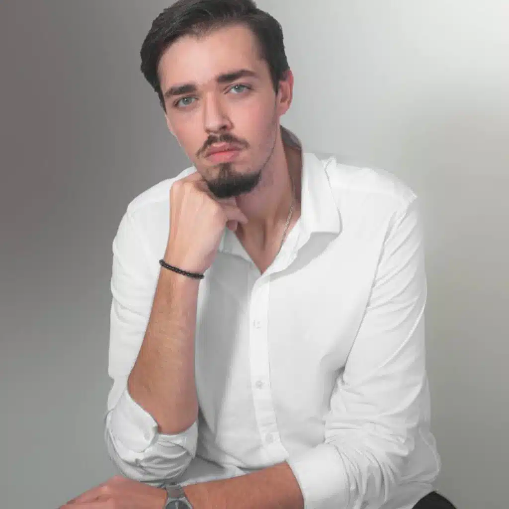 لسه الوقت مجاش