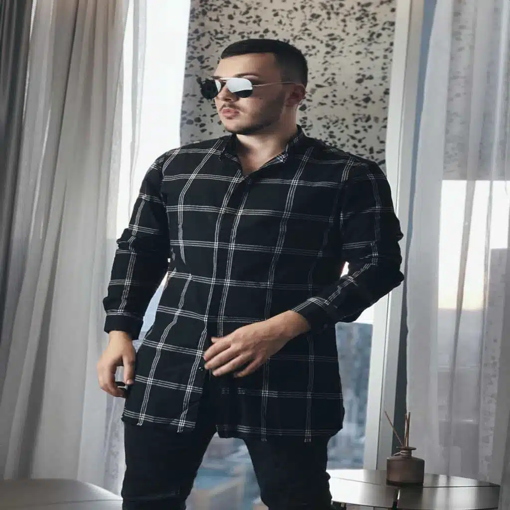 AJO (feat. Eranda Libohova)