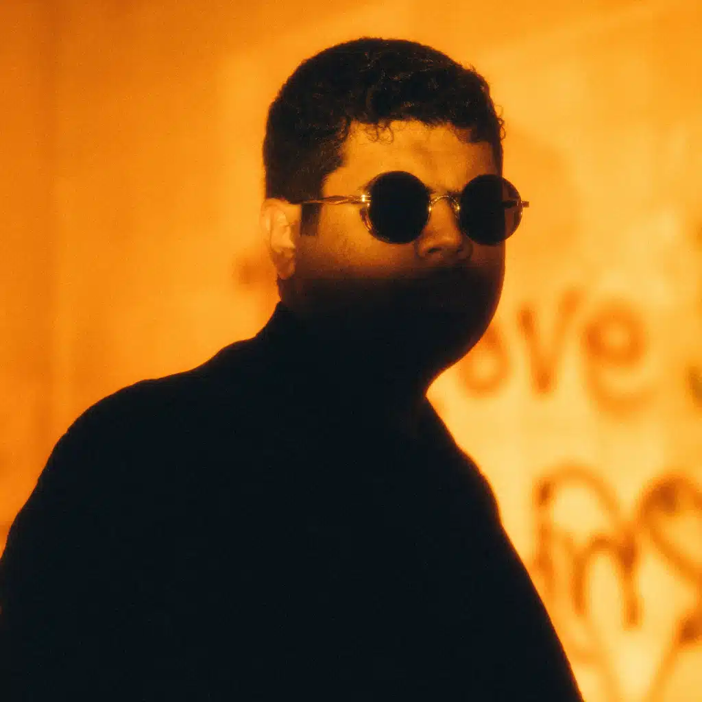 Statues of Sinking Men