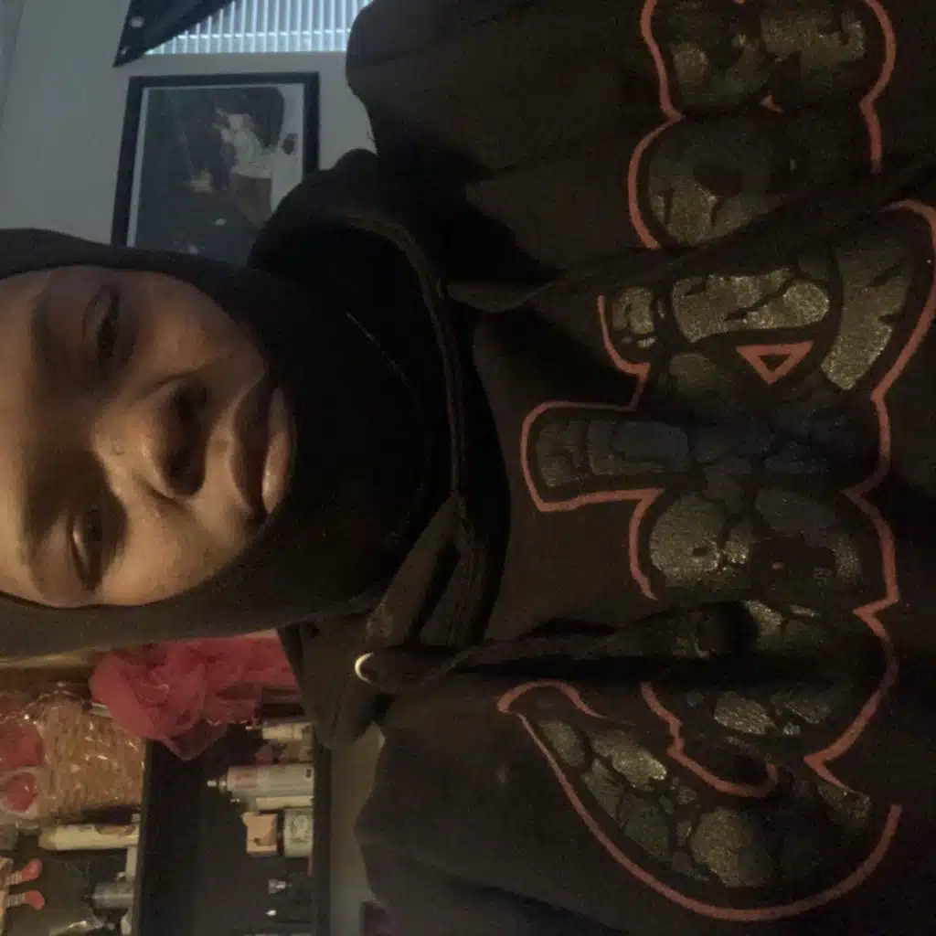 RATTLE SNAKES (feat. PLAYAH TY)