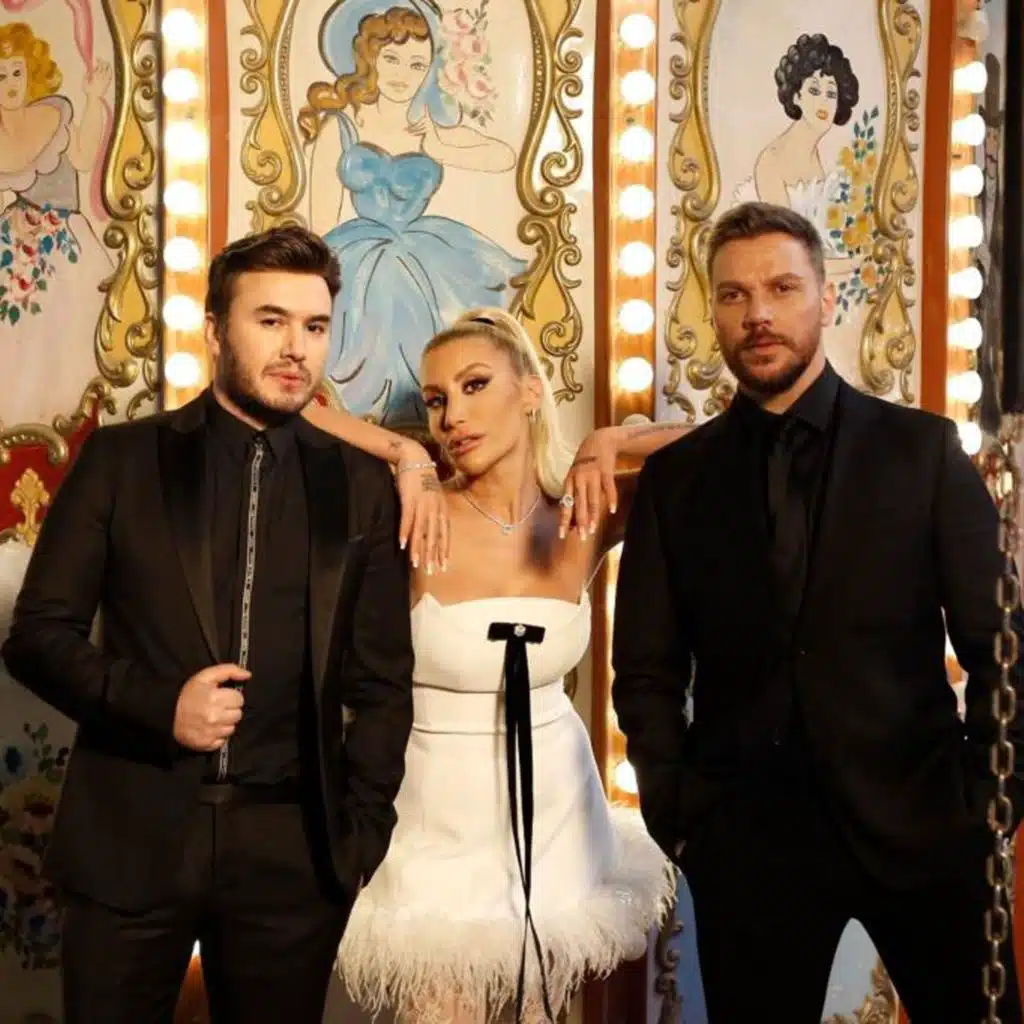 Sinan Akçıl, İrem Derici, Mustafa Ceceli