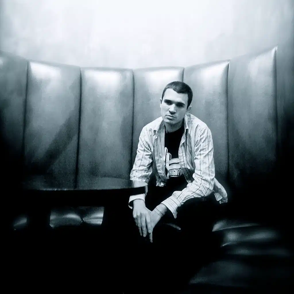 Break Out (feat. Fliptrix)