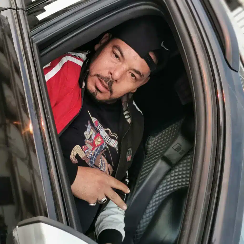 Omri Labset Lak7Al (feat. Doudou)