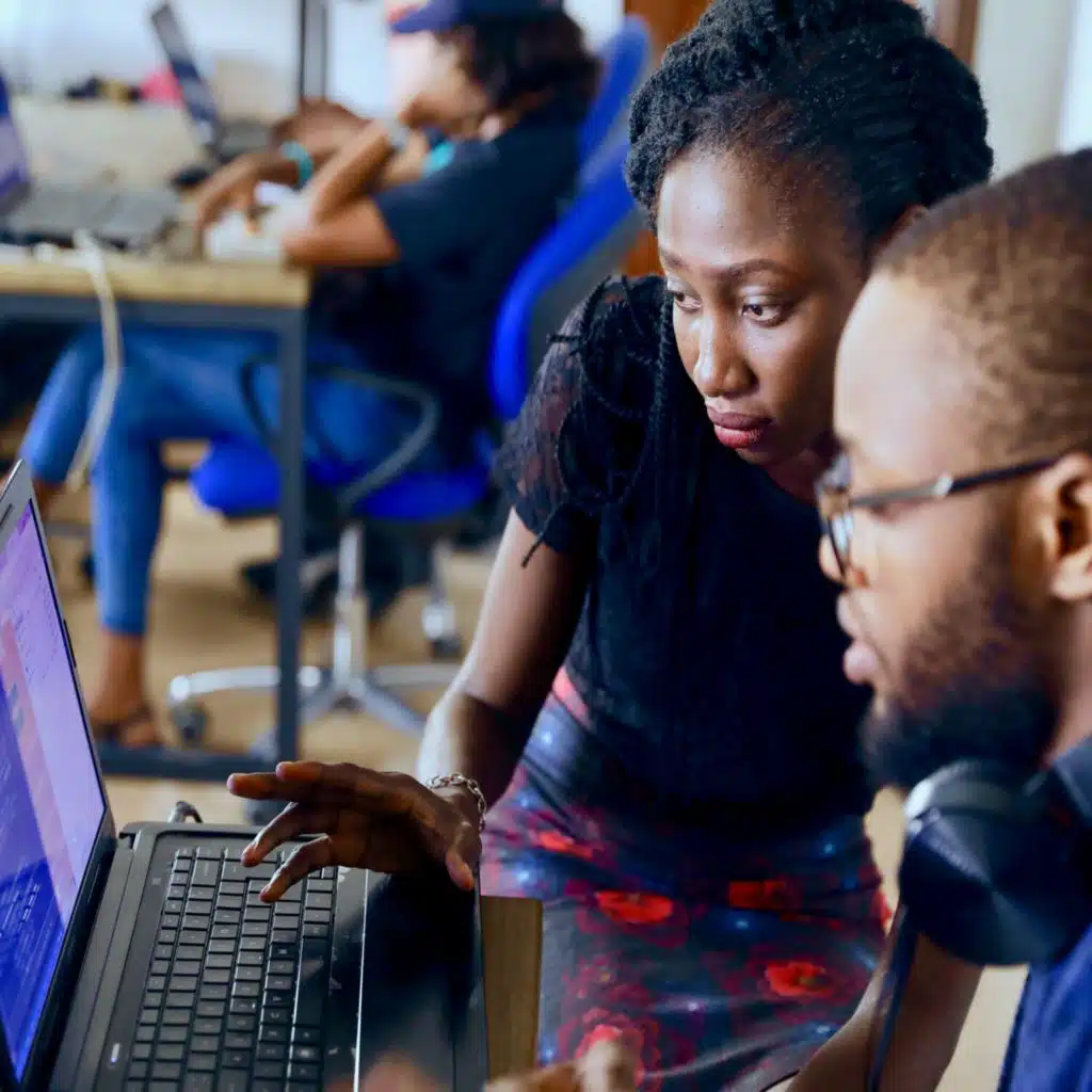 Episode 43: Finding Mentors and Surrounding Yourself With People Who Encourage and Push You to Be Better at Your Craft