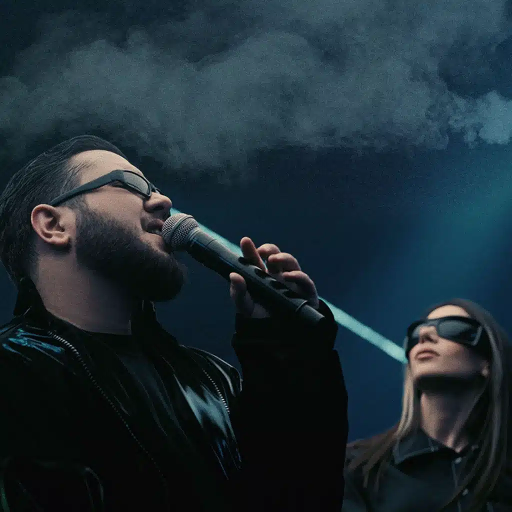 Smoke Break (Առաջին Ստուդիա)