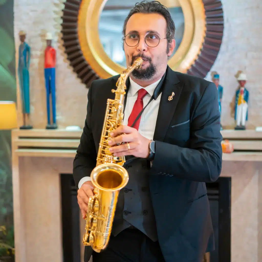 خليني في حضنك