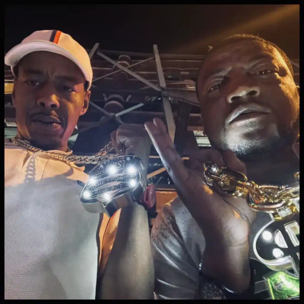 Monkey Shit (feat. Kay-Bee)