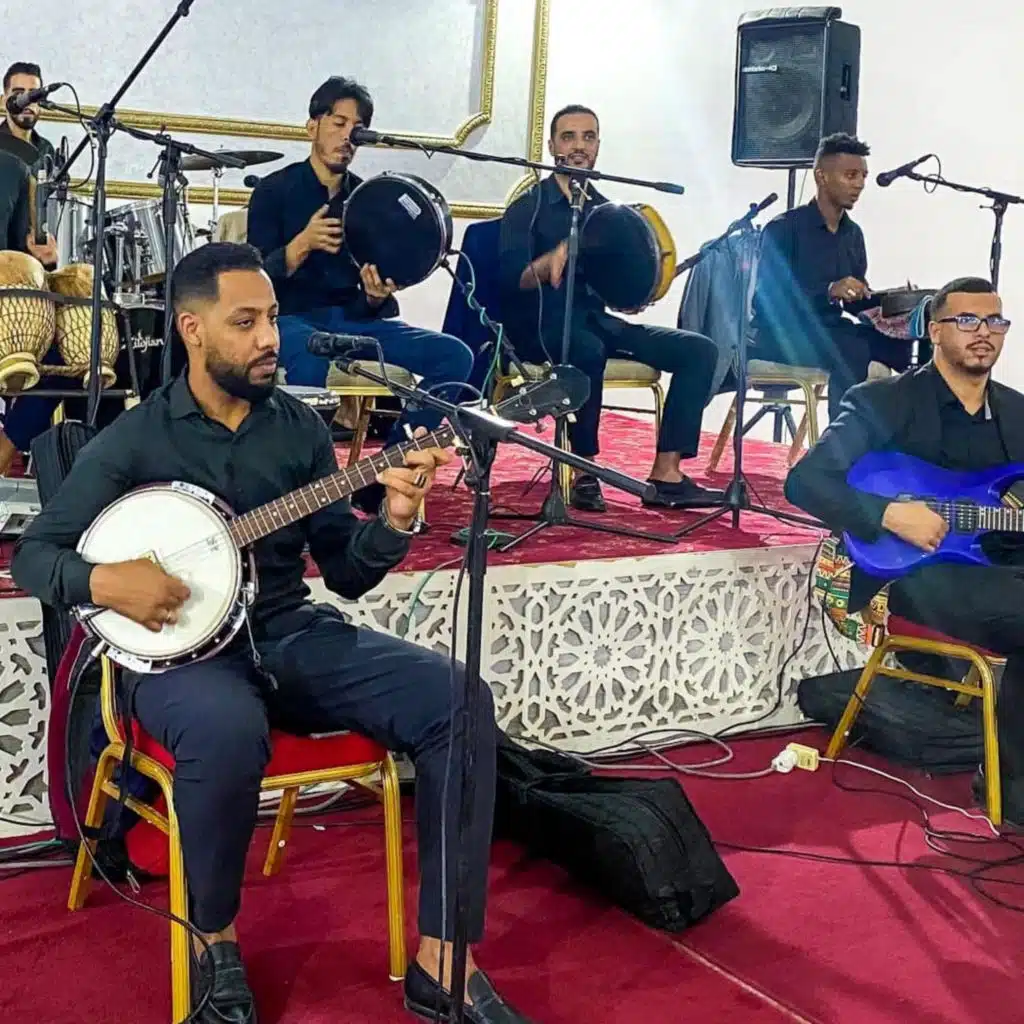 Ayiss elhour/ أييس الحر