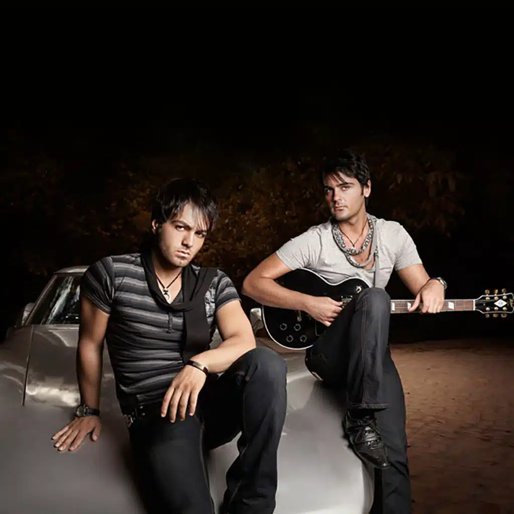 Zire Baroon (feat. Amir Tabari)