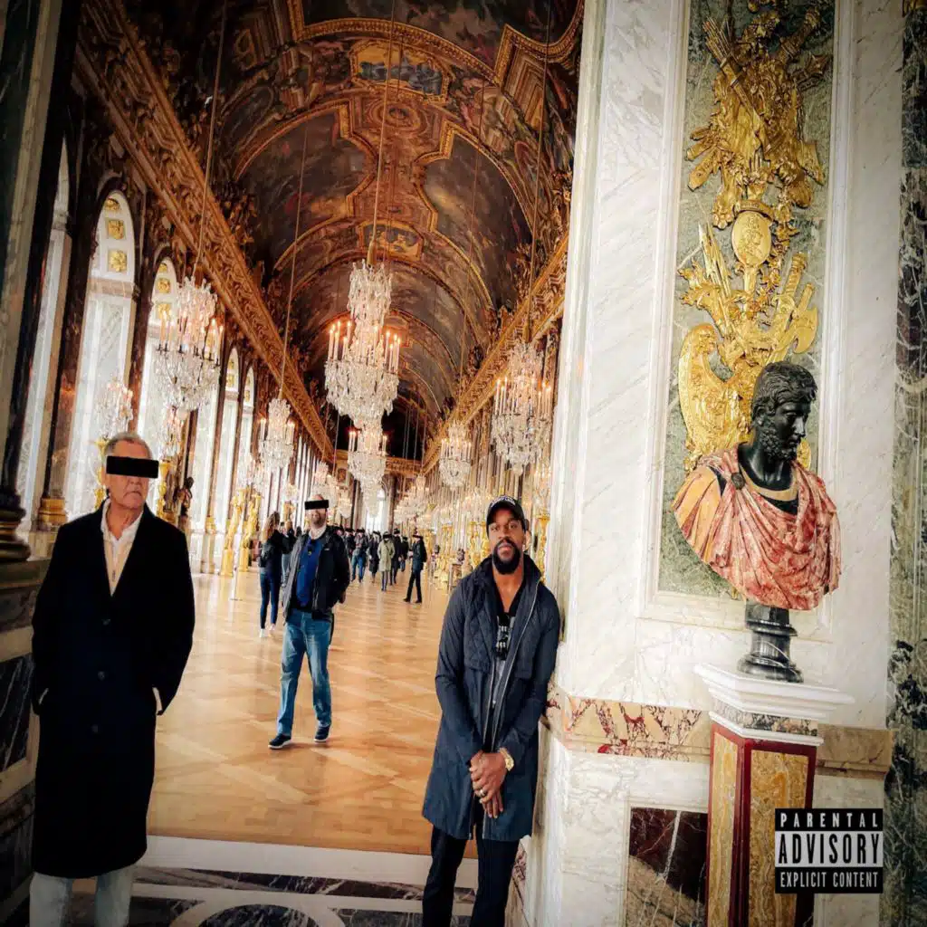 Complements From The Versailles