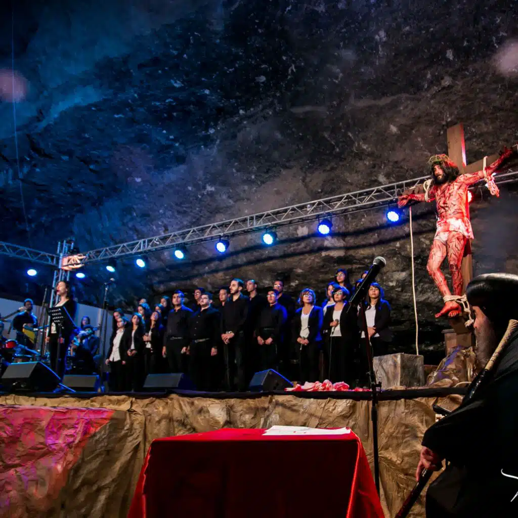 ايها الصامت تكلم