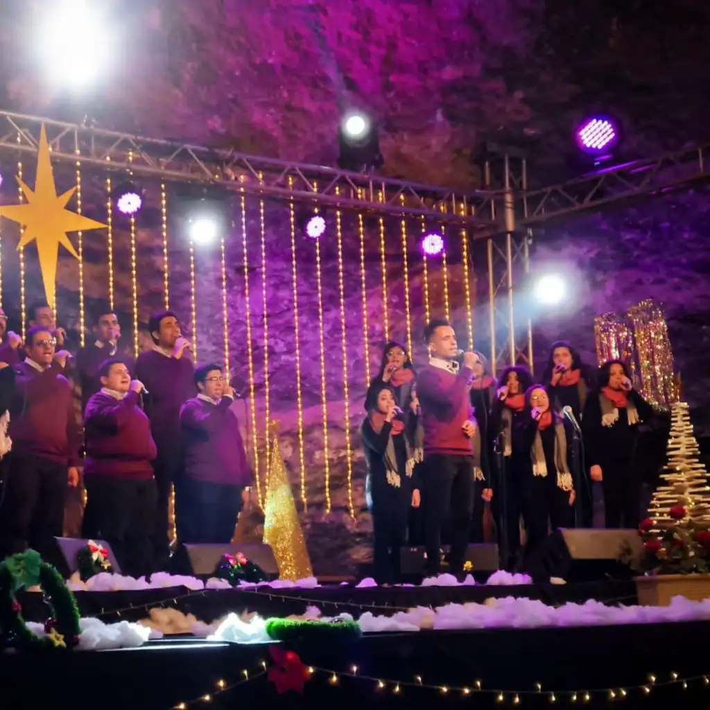 كريسماس - آفا مكاري - تضحك على الزمن الآتي 2022