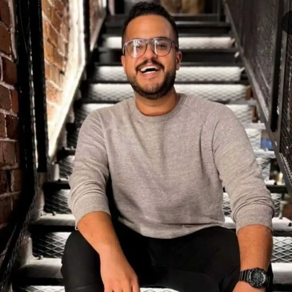 مصطفى منصور