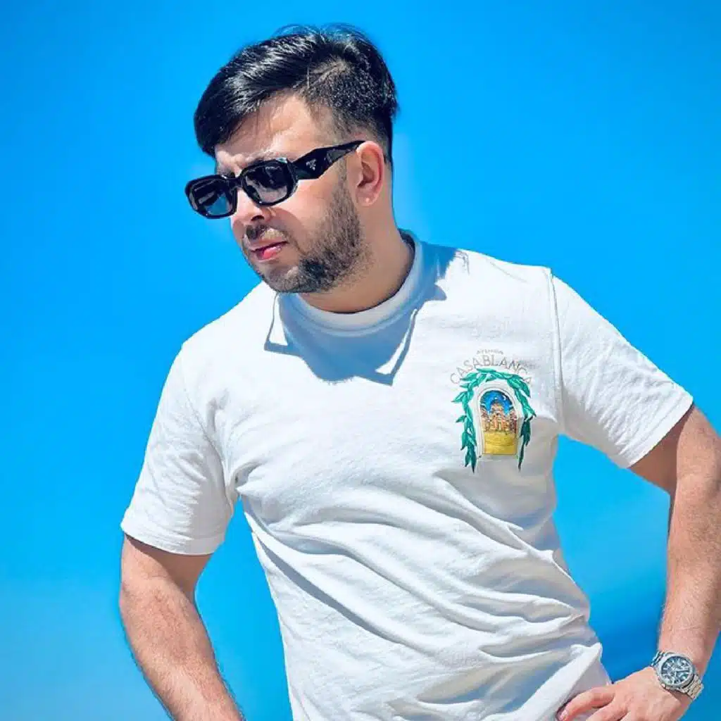 Mashi Dmou3ek Ma tebkich (feat. Manini Sahar)