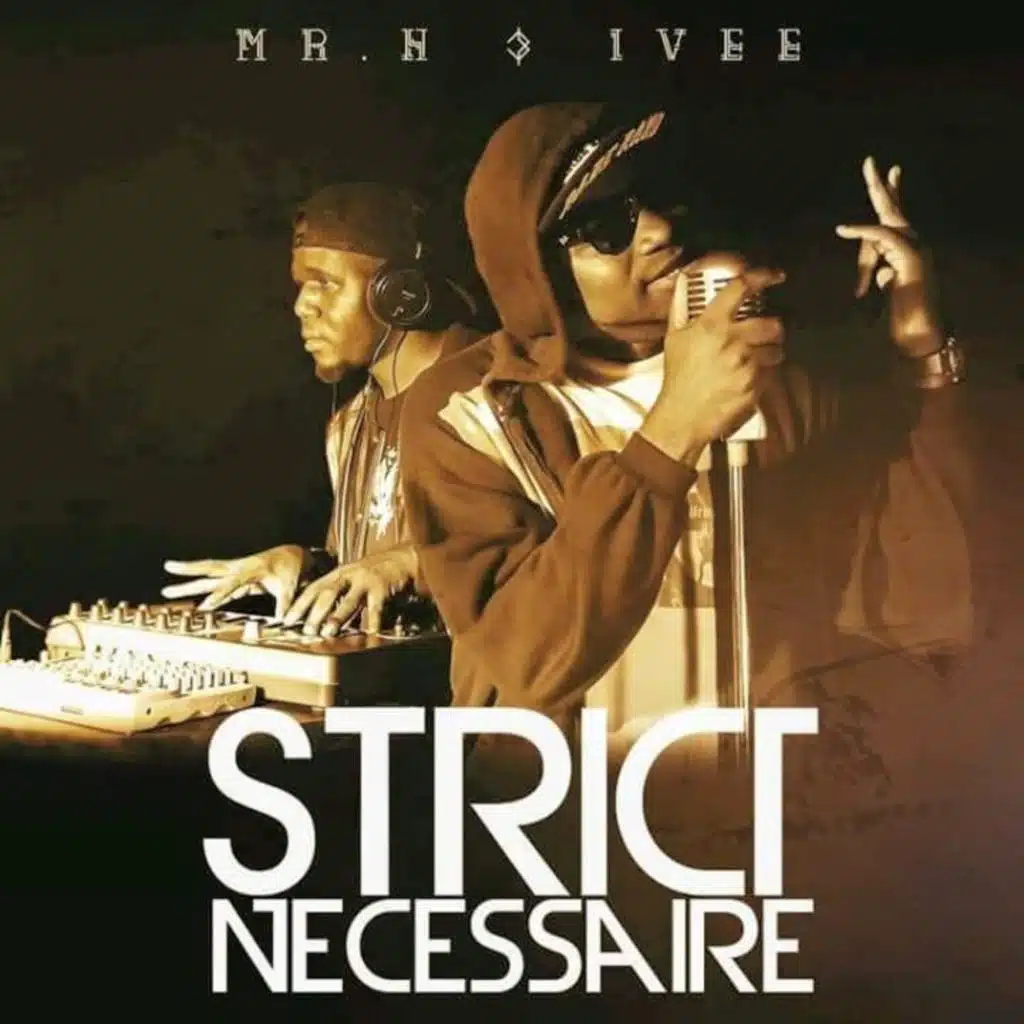 Strict Nécessaire