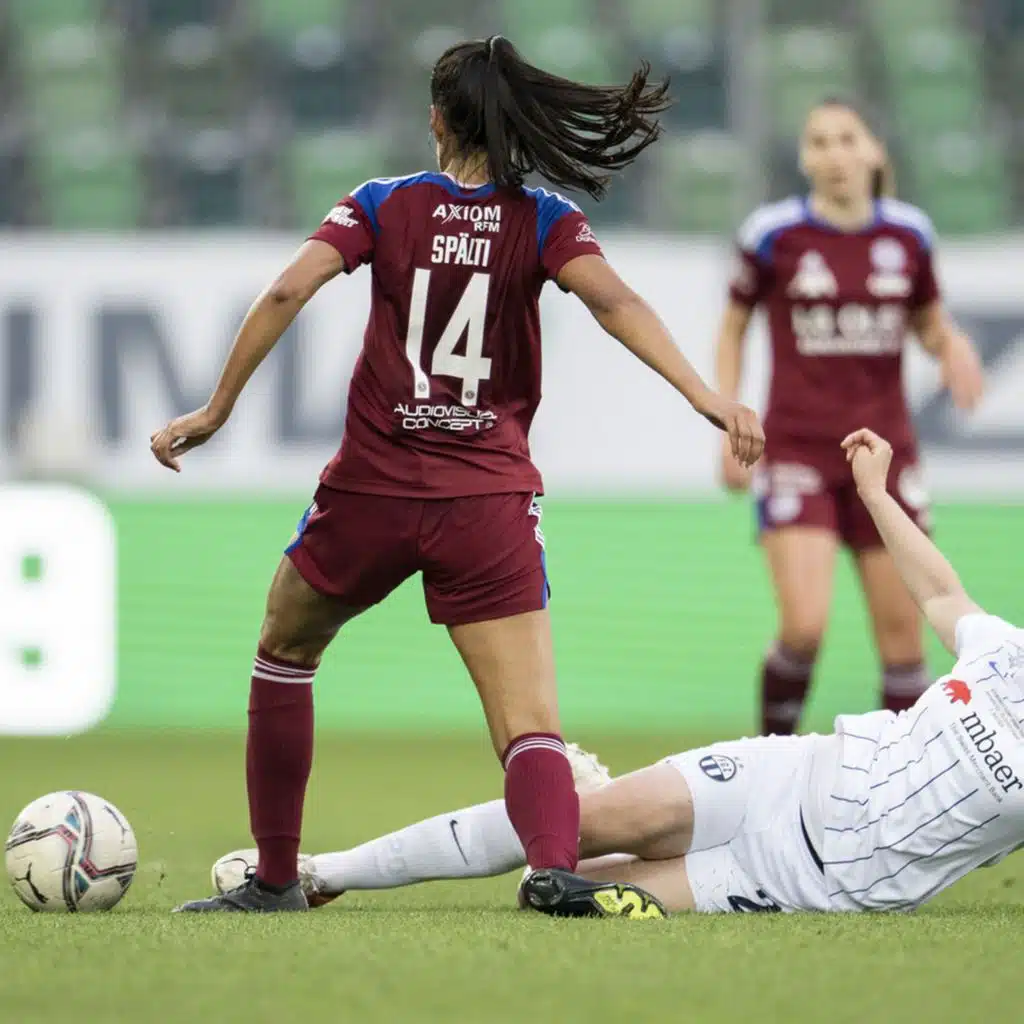 Pas de foot féminin en France, Allemagne, Angleterre, Italie et Espagne?