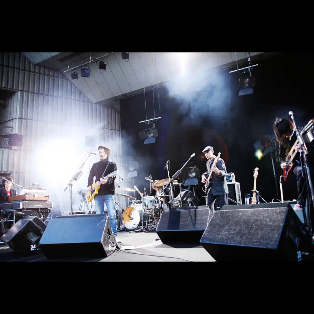 Niji (Live At Hibiya Yaon / 2006)