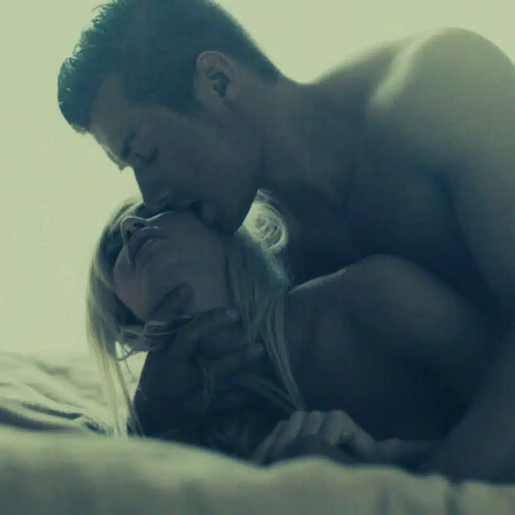Time For A Little Kiss And Tell