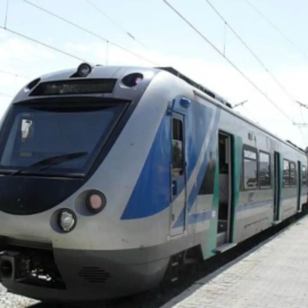 قتيلان و30 مصابا في انقلاب قطار رابط بين صفاقس وتونس العاصمة