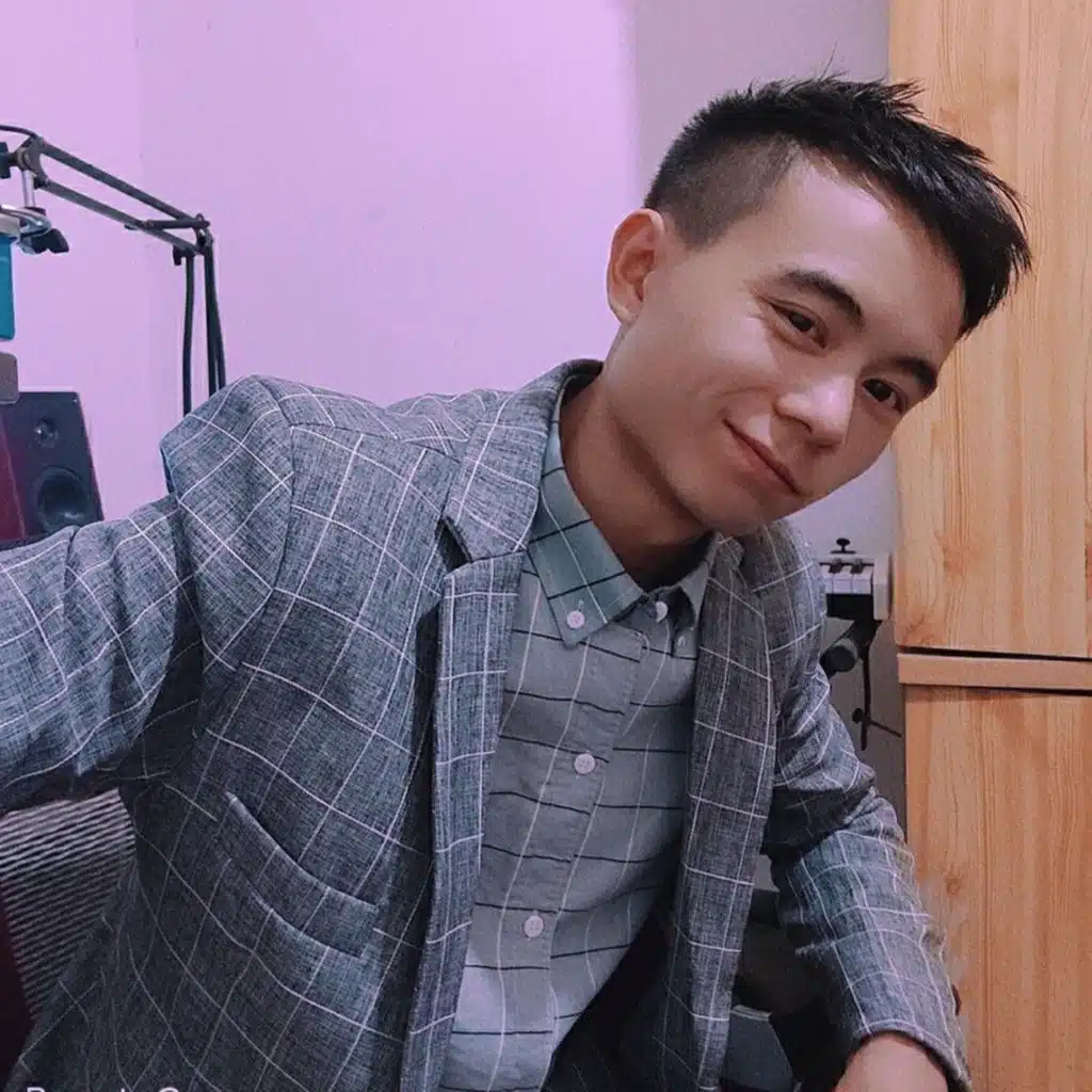 一个人的寂寞 (伴奏)