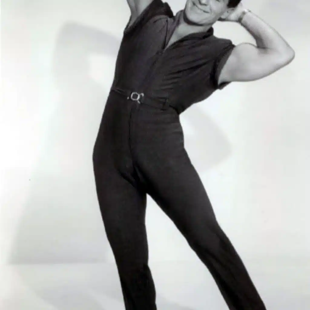 Fitness Fabrics & Fashion, Can Radiation Be Good For You, How To Do Isokinetic Training & More!