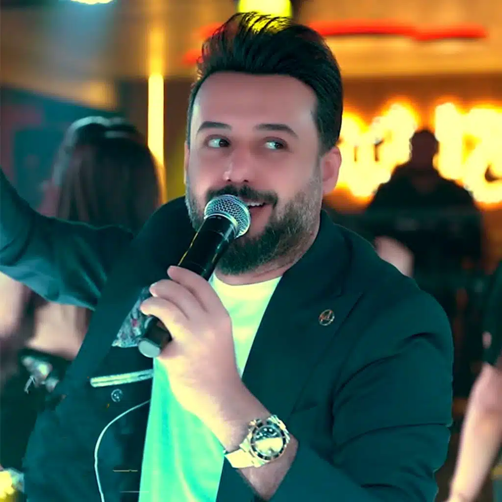 روجة ونزيزة