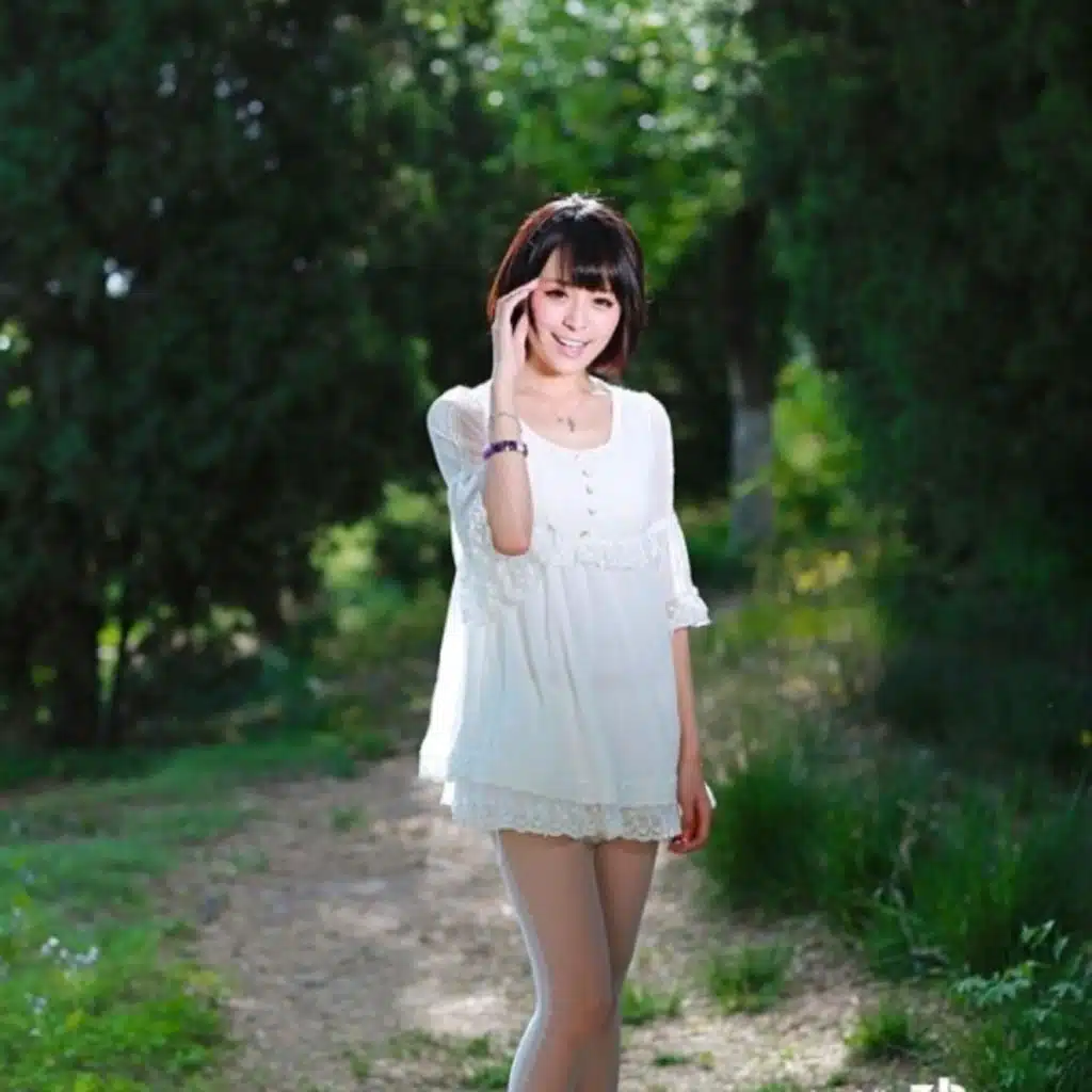 如今的你在哪里 (广场舞女声版)