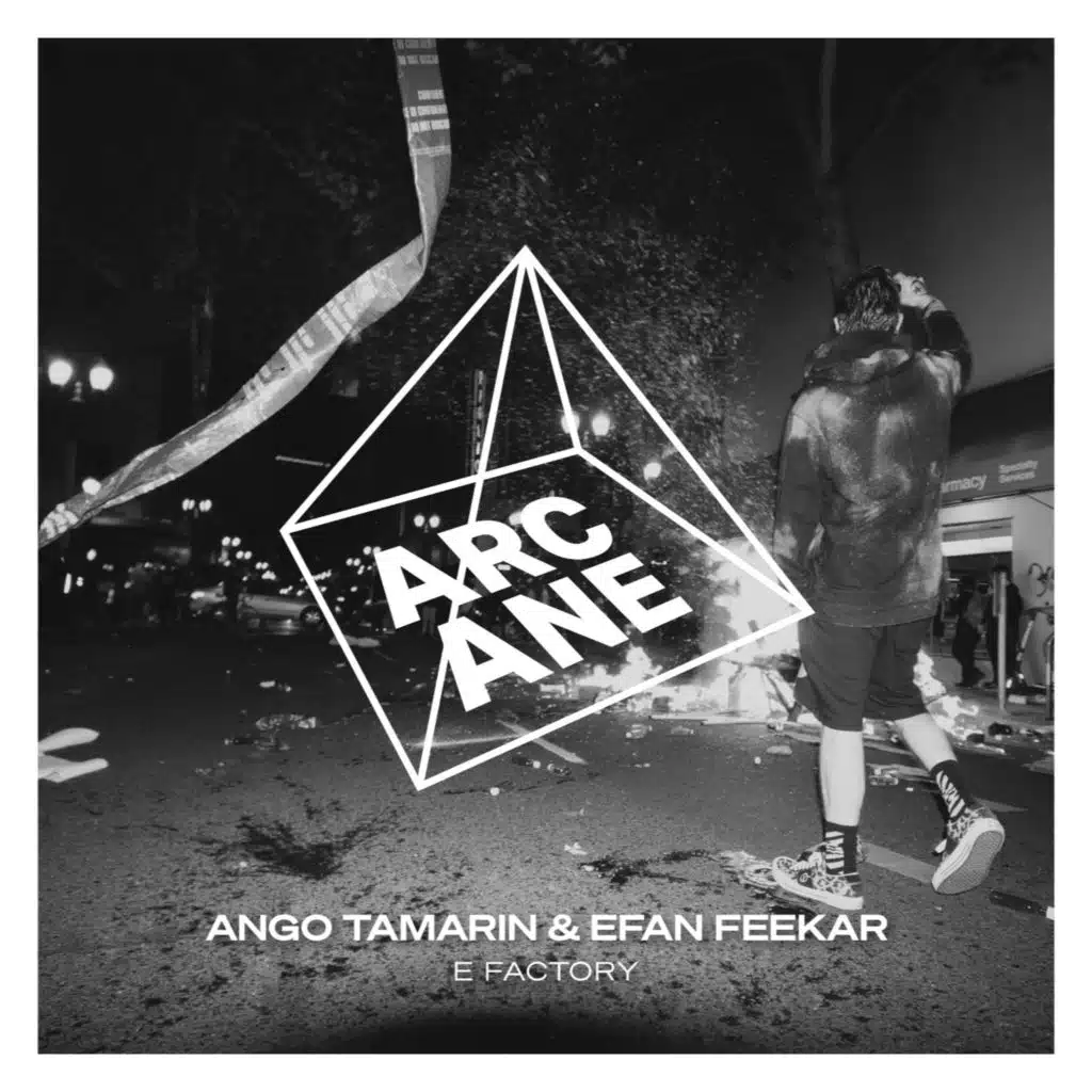 Ango Tamarin & Efan Feekar