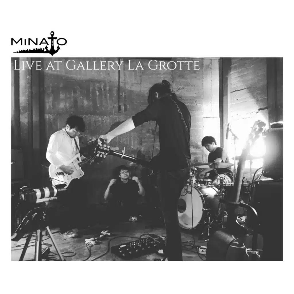 Live at Gallery la Grotte